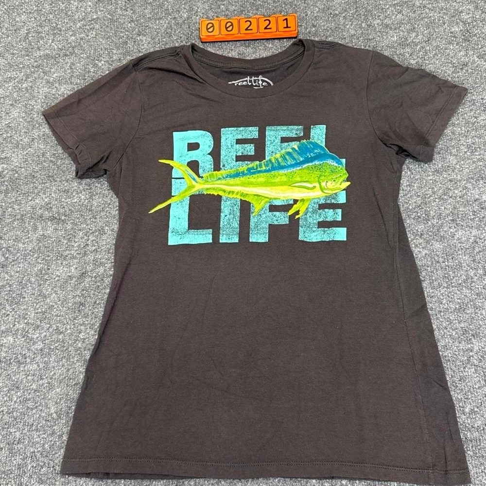 Reel Life Women's Large Cotton T-Shirt with Blue & Green Fish Graphic.